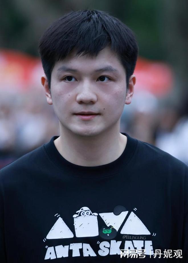 丁硕发声球迷喊话王曼昱：不要涉足内娱冰球突破豪华版王楚钦绯闻恋情四起！刘(图27)